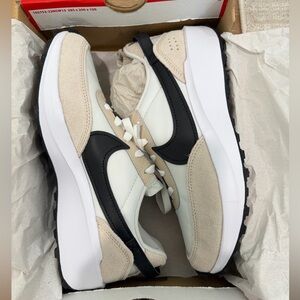 Nike Women’s Waffle Debut Sneakers